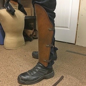Costume de cosplay médiéval steampunk, guêpière vintage, protège-chaussures, couvre-bottes, guerrier, cavalier, soldat, armure, demi-gambes, leggings - Product Image 4