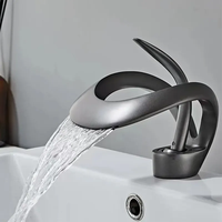 Nouveau Creative Art Fleur Forme Plein Cuivre Salle De Bains Cascade Robinet Pistolet Gris Et Or Brillant Évier Robinet Mitigeur