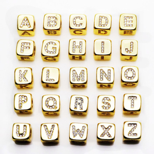 Zakol — <span class=keywords><strong>perles</strong></span> d'alphabet carrées en zircone cubique, pierres de couleur or micro pavée, <span class=keywords><strong>perles</strong></span> en forme de <span class=keywords><strong>lettres</strong></span>, pour la fabrication de bijoux, (MPB105) - Product Image 1