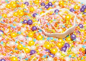 Vente chaude bonbons perles fête d'anniversaire gâteau décoration comestible sucre perle arrose accessoires de cuisson