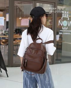 Mochilas de Viaje para Mujer, Mochila Clásica de Cuero Vacuno Genuino, Bolso Bandolera de Hombro para Dama - Product Image 5