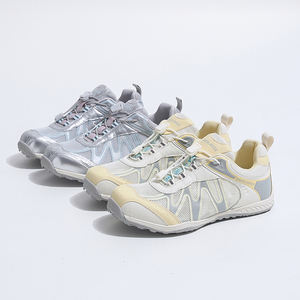 <span class=keywords><strong>Zapatos</strong></span> de tabla informales para mujer de talla grande nuevos deportes que combinan con todo Retro de una sola capa para primavera otoño caminar estilo alemán - Product Image 1