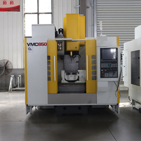 Usine personnalisée VMC650 centre d'usinage vertical avec cône de broche BT40 petite machine Fanuc