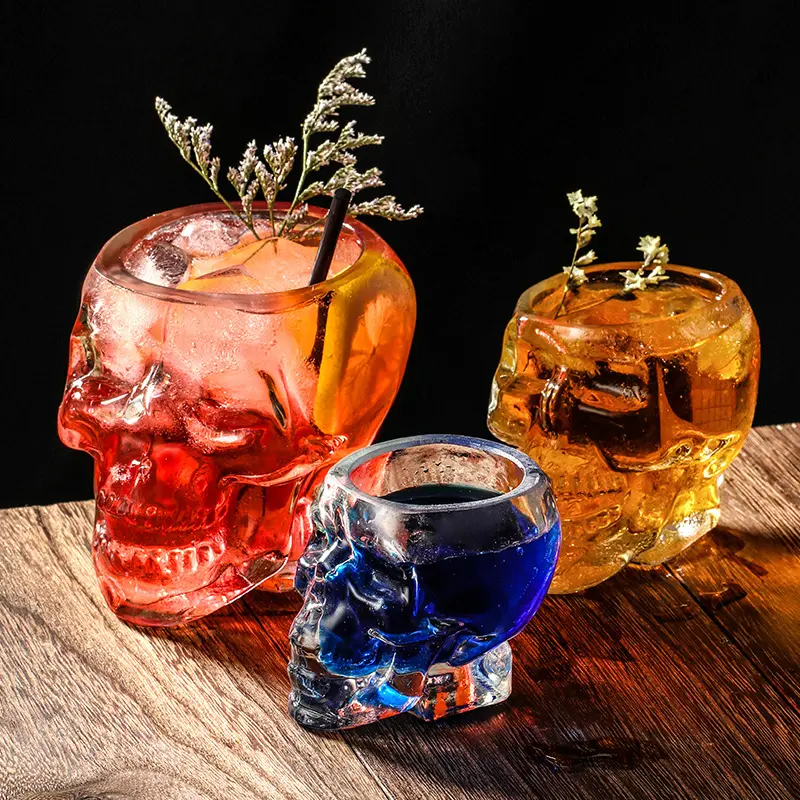 Großhandel Schädel geformte Glas Tasse Kristall Weinglas Kreative Schädel kopf Cocktail glas