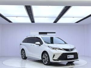 <span class=keywords><strong>Toyota</strong></span> Granvia 2.5L Essence MPV 2023 d'<span class=keywords><strong>occasion</strong></span> avec volant à gauche, sièges foncés et en bon état - Product Image 6