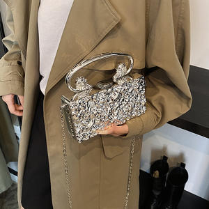 Nouveaux sacs à main carrés de luxe pour femmes, en PU imperméable, avec chaîne, design 2025, sacs à main de marque OEM de haute qualité pour un usage quotidien - Product Image 4