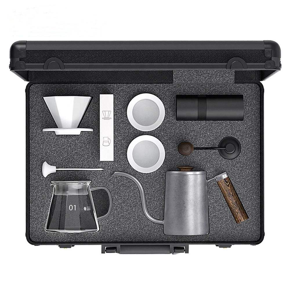 สีเทาเงิน