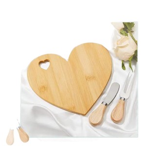 Tabla de cortar de bambú en forma de corazón con juego de cuchillo y tenedor para servir frutas y queso, regalo decorativo - Product Image 5
