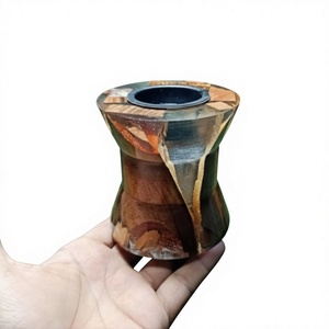 Brûleur d'encens en résine de luxe Regal Mabkhara Prestige, design festif - Product Image 1