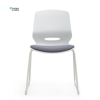 Mobilier de bureau moderne Matériau PP durable Coussin en tissu Chaise visiteur empilable