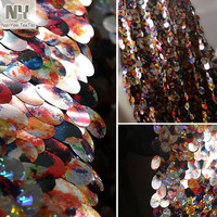 Tissu en maille à paillettes Nanyee 100% polyester 40 mm avec effet peinture à l'huile pour robes de soirée de mariage