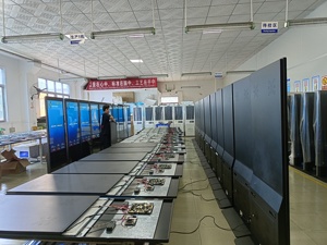 Độ sáng cao 500-1500nits trong nhà dọc <span class=keywords><strong>LCD</strong></span> hiển thị ecran publicitair quảng cáo khác Thiết bị miễn phí đứng kỹ thuật số Totem - Product Image 3