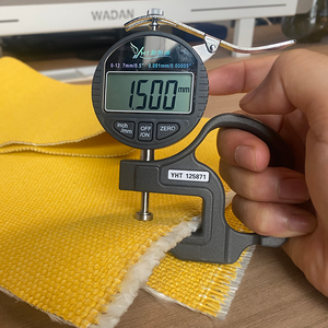 Огнеупорное сварочное полотно из <span class=keywords><strong>100%</strong></span> стекловолокна, 35 унций, с акриловым покрытием, на заказ, для защиты от сварочного шлака, сертифицировано CE EN1869 - Product Image 4