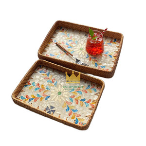 Plateau de service artisanal en rotin OEM avec élégante incrustation de nacre, plateau décoratif pour table basse, provenance Vietnam - Product Image 1