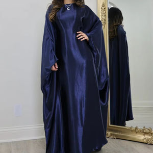 Abaya Leduo Personalizada de Lujo en Satén Azul Marino con Mangas - Elegante Vestido Kaftán Modesto para Mujer - Product Image 1