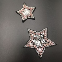 Divers styles faits à la main fer sur vêtements sac chapeau strass perles patchs clignotant étoile motif paillettes cristal applique