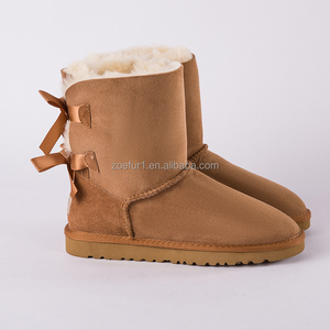 Botas de Nieve de Piel de Oveja Cálidas de Invierno con Diseño de Venta Caliente Bailey Bow II para Mujer Alta - Product Image 1
