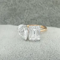 नई आगमन दो पत्थर शादी की अंगूठी सगाई की अंगूठी पन्ना कट और नाशपाती कट moissanite छल्ले
