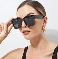 Lunettes de soleil carrées grandes tailles 2024 pour hommes et femmes, monture écaille de tortue, lunettes de soleil rectangulaires rétro, protection UV400