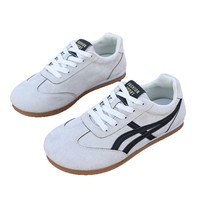Nouvelles chaussures de sport décontractées en daim allemand à lacets, style rétro, respirantes, légères et confortables pour femmes, collection Printemps 2026