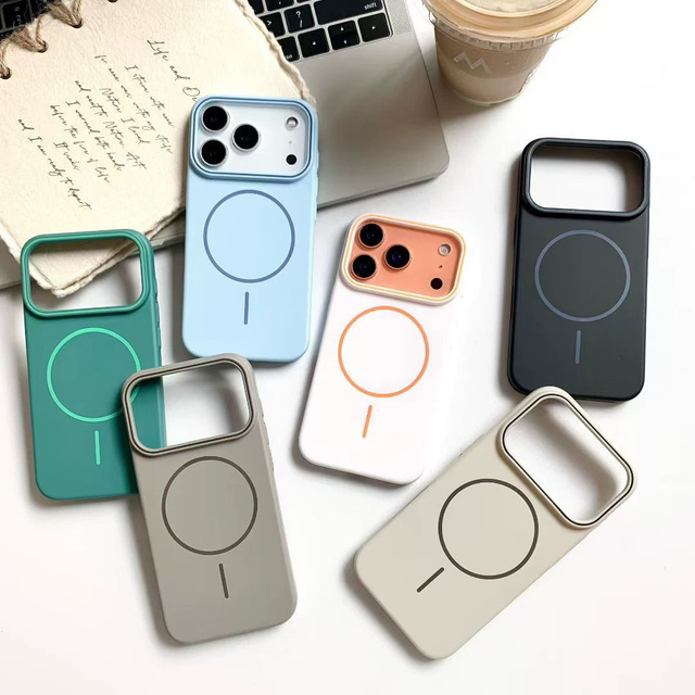 Classic 2026 Magnetic Case for iPhone 17 Pro Max Matte Silky Ultra-Thin Anti-Yellowing Slim Mobile Phone Case Cover