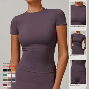 Set Yoga Senza Cuciture in 2 Pezzi per Donne, Top a Manica Corta ad Asciugatura Rapida e Pantaloncini a Vita Alta per <span class=keywords><strong>Palestra</strong></span>, Corsa e Allenamento all'Aperto - Product Image 1