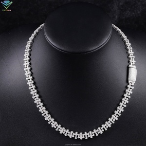 Collier croix hip-hop, chaîne en diamant moissanite de 12 mm, chaîne cubaine en argent sterling S925 pour hommes et femmes - Product Image 2