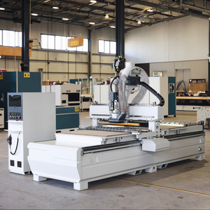 Gỗ Acrylic Nhôm Cắt Khắc <span class=keywords><strong>CNC</strong></span> <span class=keywords><strong>Router</strong></span> 3 Trục 12 Máy Cắt Tuyến Tính Tự Động Công Cụ Changer <span class=keywords><strong>CNC</strong></span> <span class=keywords><strong>Router</strong></span> Cho Tủ Bếp - Product Image 1