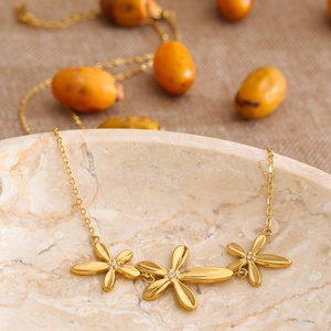 Collar con Colgante de Flor de Circonio y Acero Inoxidable XY 120, Estilo Moderno Primavera-Verano <span class=keywords><strong>2026</strong></span>, Joyería Exquisita - Product Image 2