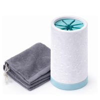 Tasse de nettoyage pour pattes de chien prête à être expédiée, lave-pattes portable pour animaux de compagnie, poils en silicone doux, élimination de la boue et de la saleté pour les promenades et la salle de bain des chiens
