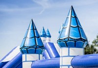 Château gonflable Commercial Castle World 2, grande structure gonflable en PVC, parc d'attractions pour enfants, location disponible.