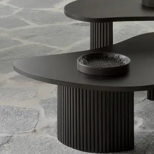Nordic Massivholz Couchtisch Haushalt kleine Einheit geformter Freizeit Couchtisch modern Luxus kreativer Tee-Tisch