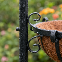 Support de pot de fleurs solaire à 3 paniers avec doublure en fibre de coco, cadre en fer recouvert de poudre, pour la décoration quotidienne du jardin, du patio et de la cour