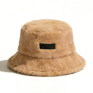 Chapeau bob en fausse fourrure pour femme, chaud et moelleux, idéal pour l'hiver et les activités décontractées en extérieur - Product Image 6