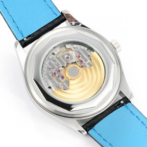 Montre-bracelet automatique haut de gamme pour homme 2026 HOT avec cadran texture carbone, aiguilles bleues accentuées, index lumineux et calendrier mécanique - Product Image 5