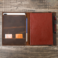 Cuaderno de piel auténtica B5 con logotipo personalizado impreso retro cubierta completa en relieve hecho a mano con ranura para bolígrafo CF9061