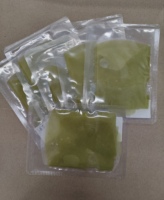 Masque facial en feuille de cellulose bio au thé vert, raffermissant, correcteur de pigmentation, non parfumé, format échantillon, pour visage, nez, poitrine