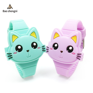 Trung Quốc Nhà Máy <span class=keywords><strong>Hello</strong></span> <span class=keywords><strong>Kitty</strong></span> Cô Gái 'Đồng Hồ Đeo Tay <span class=keywords><strong>LED</strong></span> Silicone Dây Đeo Phim Hoạt Hình Đồng Hồ Cho Trẻ Em Như Một Món Quà - Product Image 5