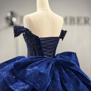 Robe de bal Quinceañera élégante bleue en jacquard avec perles, traîne chapelle, décolleté cœur, appliques en dentelle, perles et imprimé cristal 1513 - Product Image 6