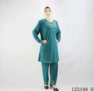 Vestido de Oración Musulmán para Mujer, Estilo Turco, con Pedrería de Rododendro, Talla Grande, Uso Diario, Poliéster Moderado - Product Image 1
