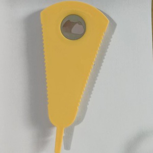 Ouvre-bouteille multifonctionnel en plastique jaune, ouvre-boîte, ouvre-bière, outil ménager - Product Image 3