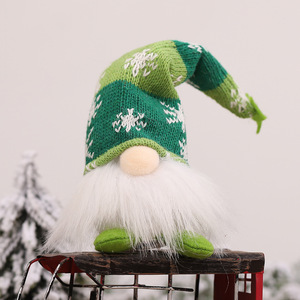 Nuevos Adornos Navideños Luminosos de Muñeco Forestal Tejido en Postura Sentada - Product Image 6