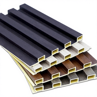 Panneaux muraux imperméables de bâtiment WPC bardage en PVC composite bois damassé panneau extérieur intérieur décoratif cannelé
