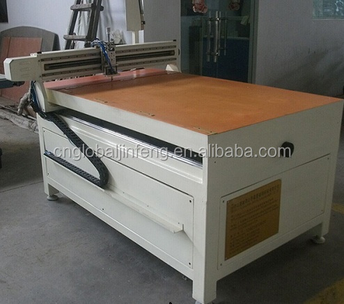 JF-NC-8070 automatique de commande numérique par ordinateur de table de coupe en verre machine à vendre
