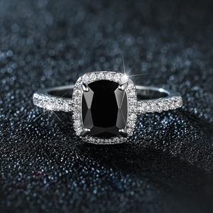 Luxe Femme Noir Carré Zircon Pierre Bague De Fiançailles Charme Couleur Argent Bijoux De Mariage Pour Les Femmes - Product Image 3