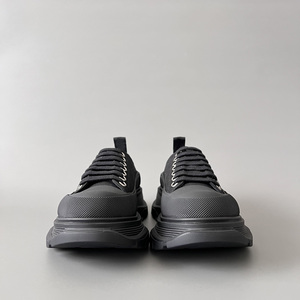 Zapatillas de Lona Negras Premium de Caña Alta con Suela Gruesa, Estilo Casual para Hombre y Mujer - Product Image 3