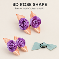 Rose en ruban de satin faite à la main sur mesure avec feuilles, petite fleur en tissu à appliquer pour vêtements, chaussettes, coiffes et accessoires floraux.