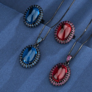 Ensemble de bijoux de mariage personnalisé en cuivre écologique haut de gamme, zircone cubique rouge sang 13*18 mm, ensemble de bijoux de mariée en or noir - Product Image 3