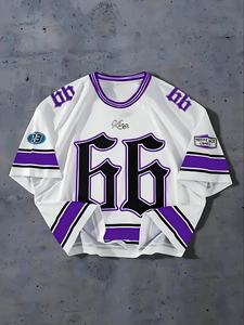 Maillot de sport blanc élégant avec des rayures noires en surbrillance, affichant le numéro '66' et le mot 'King', 100% polyester - Product Image 1