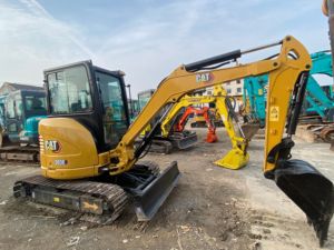 Caterpillar 303 Used Excavator 3Ton <b>Small</b>-sized Hydraulic Crawler Digger Original Japan Good Condition Low Hours Cheap 2024 - Product Image 2
